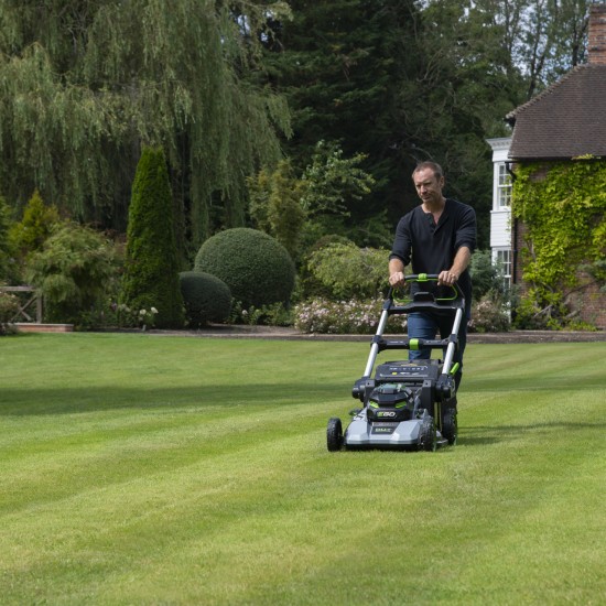 EGO LM2236E-SP - 55cm self-propelled lawnmower with 10Ah battery & rapid charger