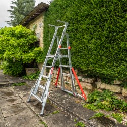 Henchman All Terrain Telescopic Platform (5 Step)