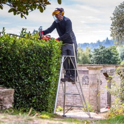 Henchman 6ft One Adjustable Leg Platform Tripod Ladder