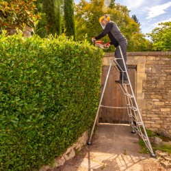 Henchman 8ft One Adjustable Leg Platform Tripod Ladder