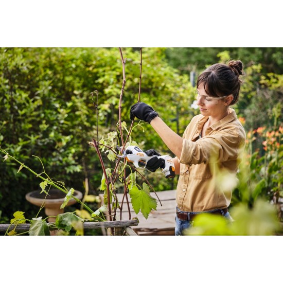 STIHL ASA 20 KIT - Cordless shrub secateurs with battery & charger STIHL ASA 20 KIT - Cordless shrub secateurs with battery & charger