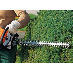 STIHL HS 82 T 24" - Professional petrol hedge trimmer