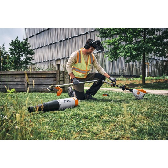 STIHL KMA 140.0 R - NEW Professional battery-powered KombiMotor (AP battery system)