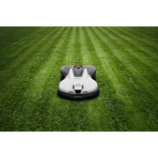 Husqvarna Automower® 430V NERA with EPOS Husqvarna Automower® 430V NERA with EPOS